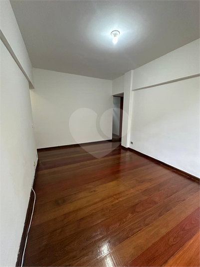 Foto REO1114589