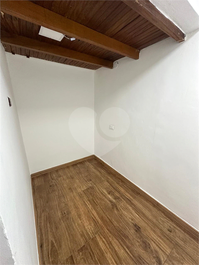 Foto REO1114589