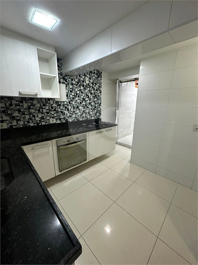Foto REO1114589