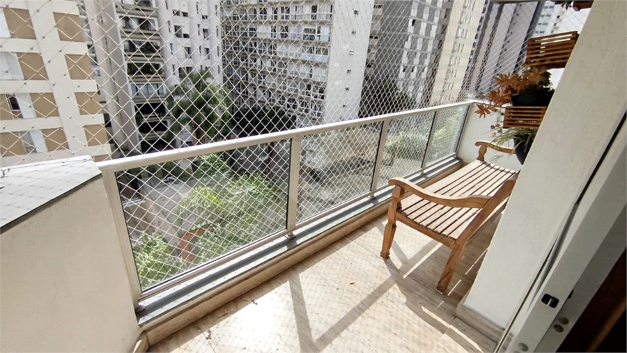 Foto REO1114610