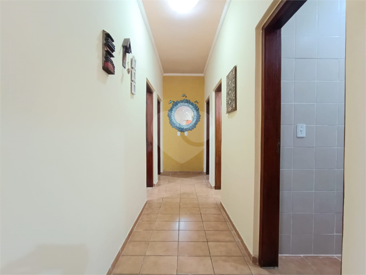 Foto REO1114627