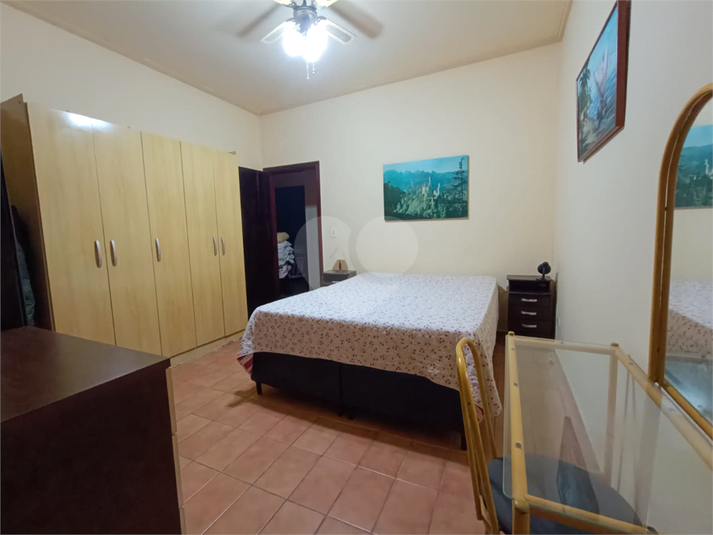 Foto REO1114627