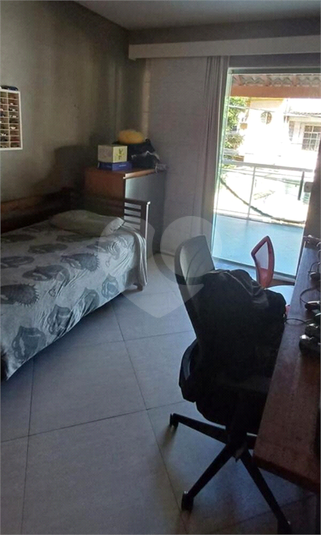 Foto REO1114635
