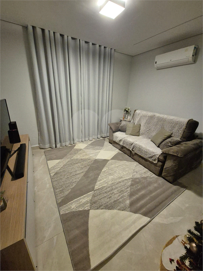 Foto REO1114651