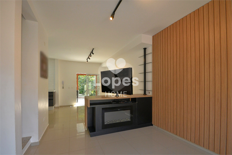 Foto REO1114659