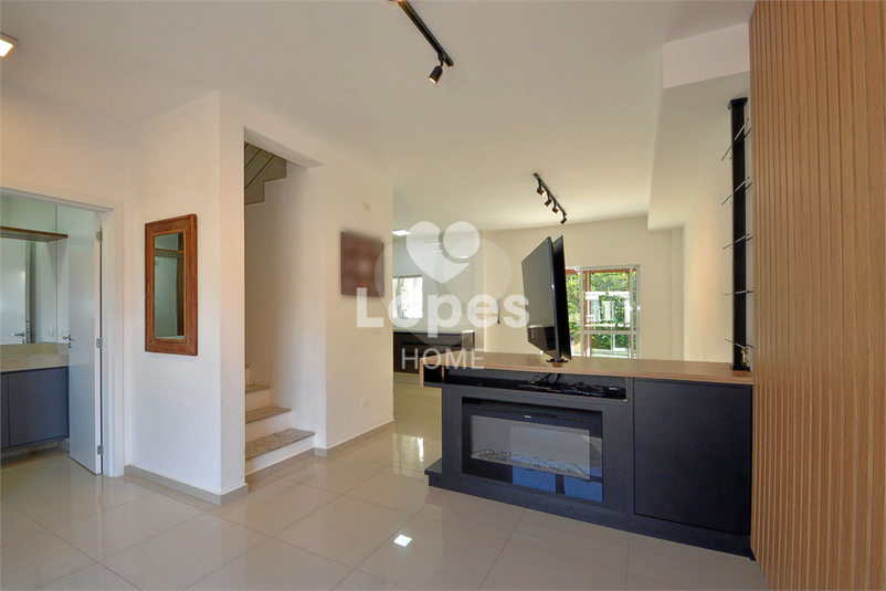 Foto REO1114659