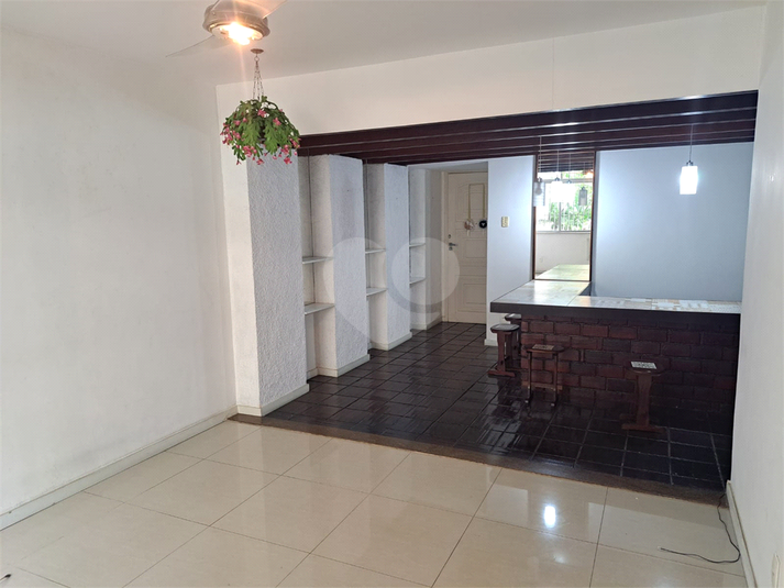 Foto REO1114677
