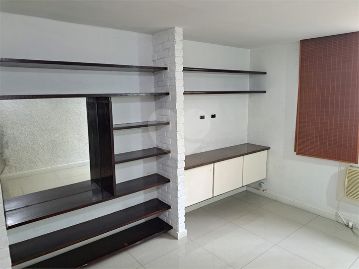 Foto REO1114677