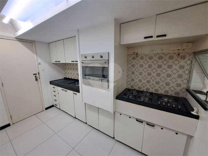 Foto REO1114677