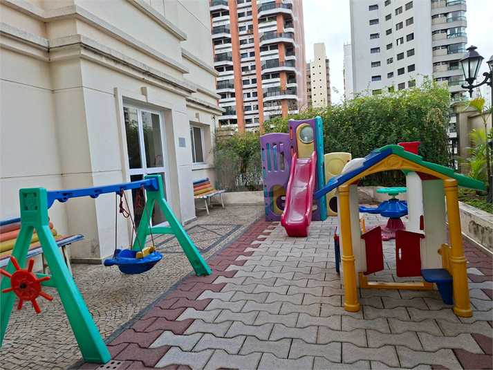 Foto REO1114709