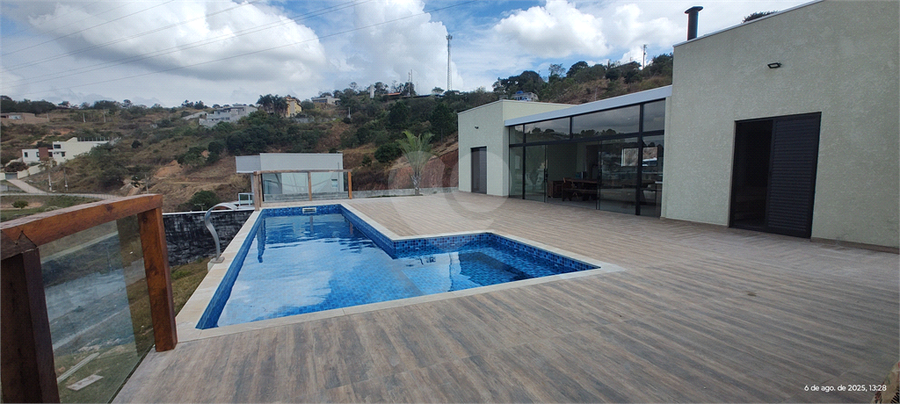 Foto REO1114722