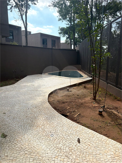Foto REO1114730