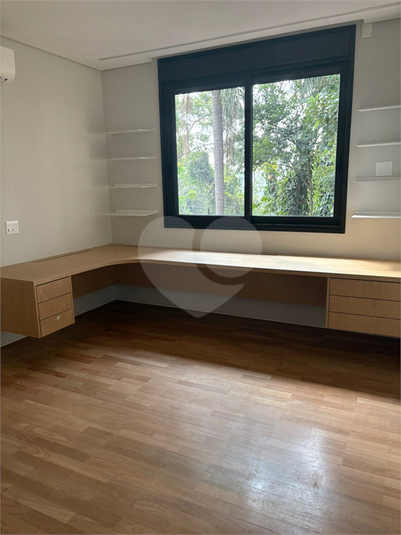 Foto REO1114730