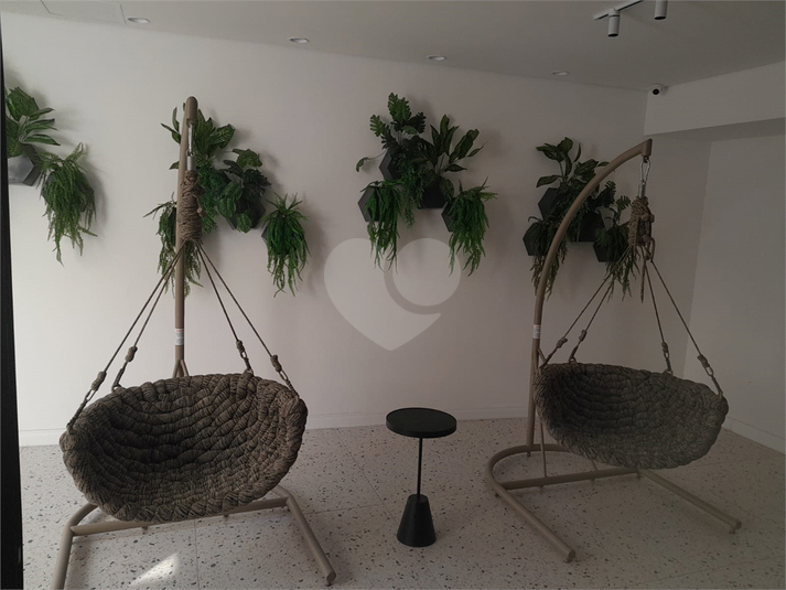 Foto REO1114735