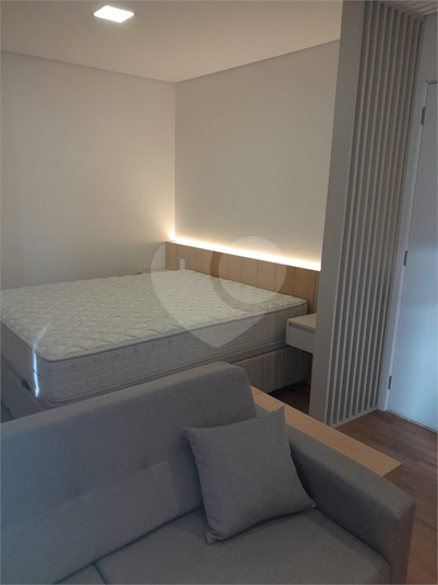 Foto REO1114741