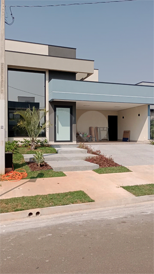 Foto REO1114746