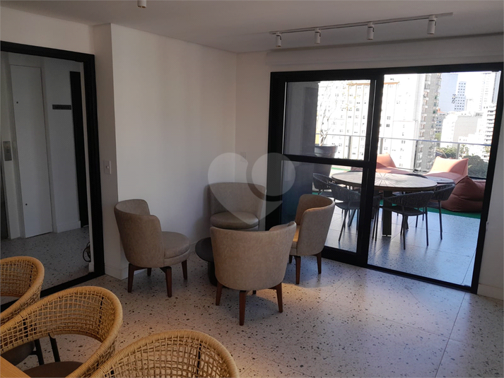 Foto REO1114747
