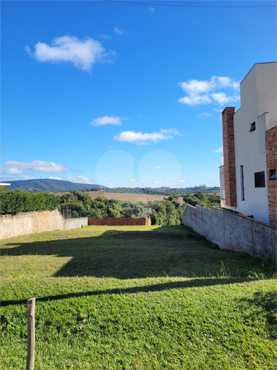 Foto REO1114750