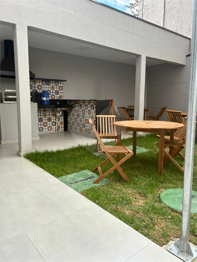 Foto REO1114755