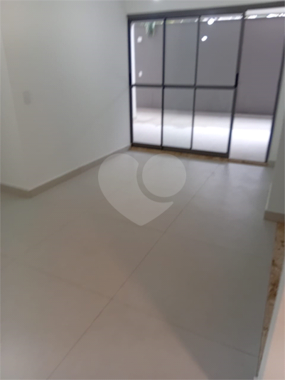 Foto REO1114760