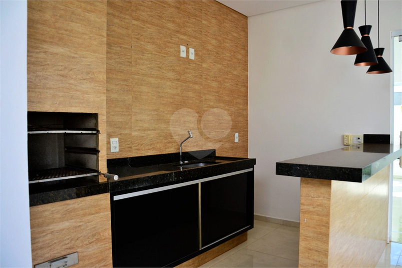 Foto REO1114783