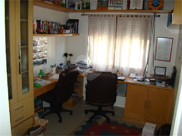 Foto REO1114786
