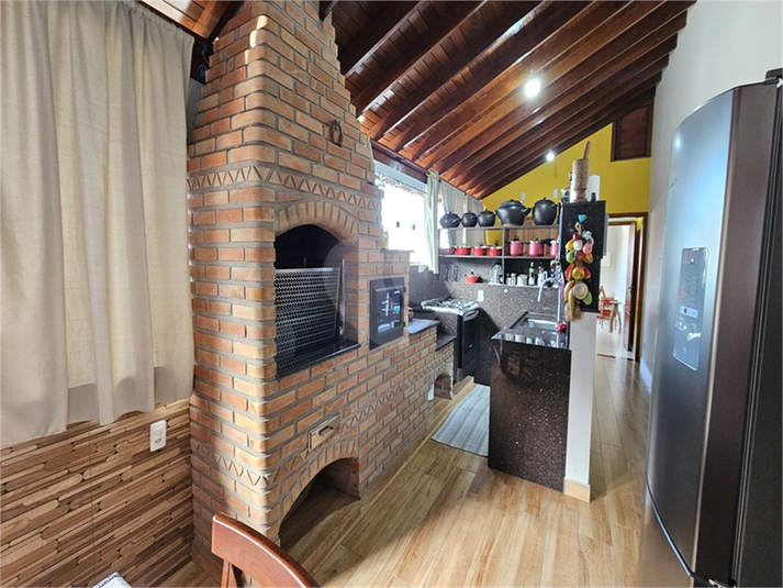 Foto REO1114790