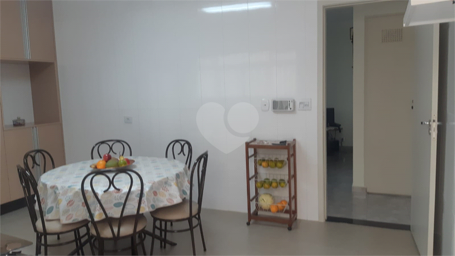 Foto REO1114791