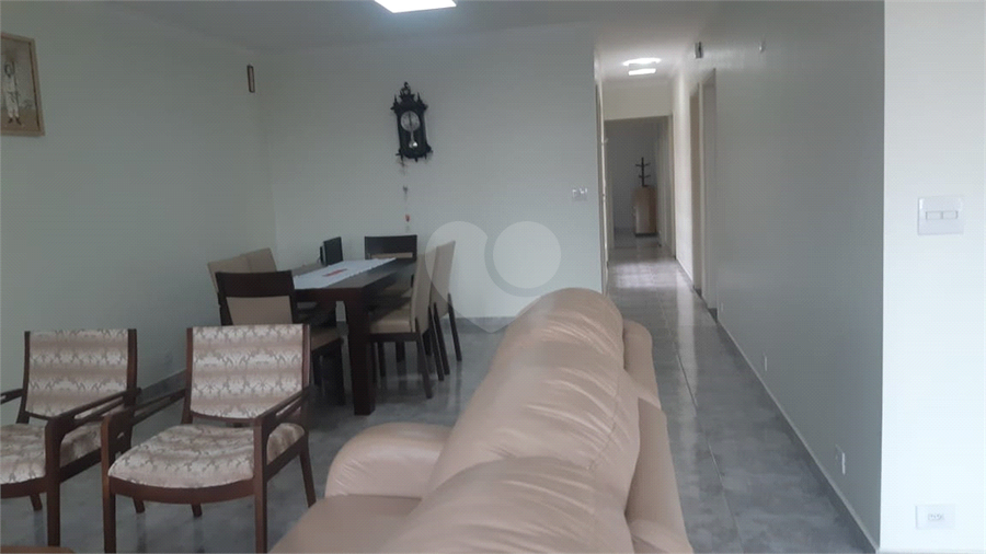 Foto REO1114791