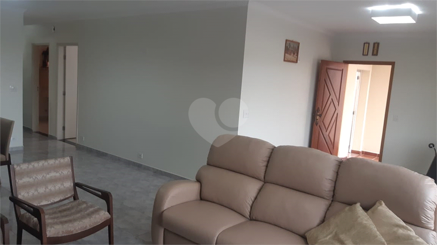 Foto REO1114791