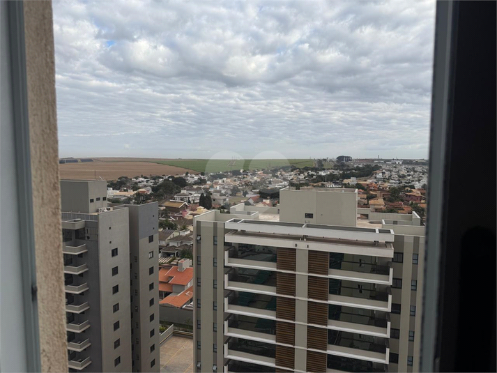 Foto REO1114792