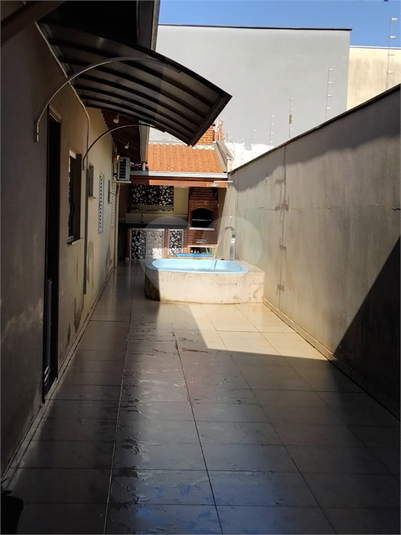 Foto REO1114804