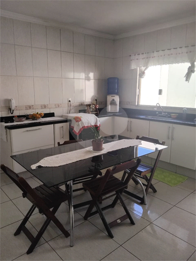 Foto REO1114804