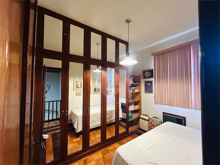 Foto REO1114822