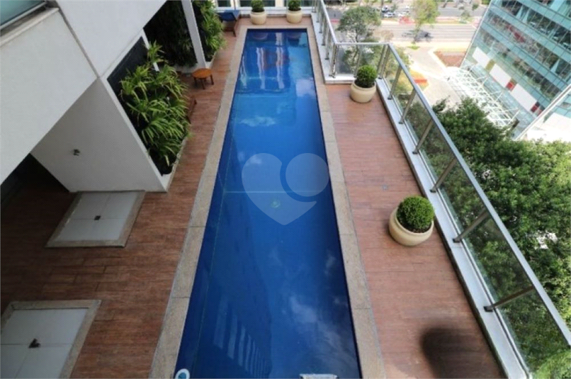 Foto REO1114827