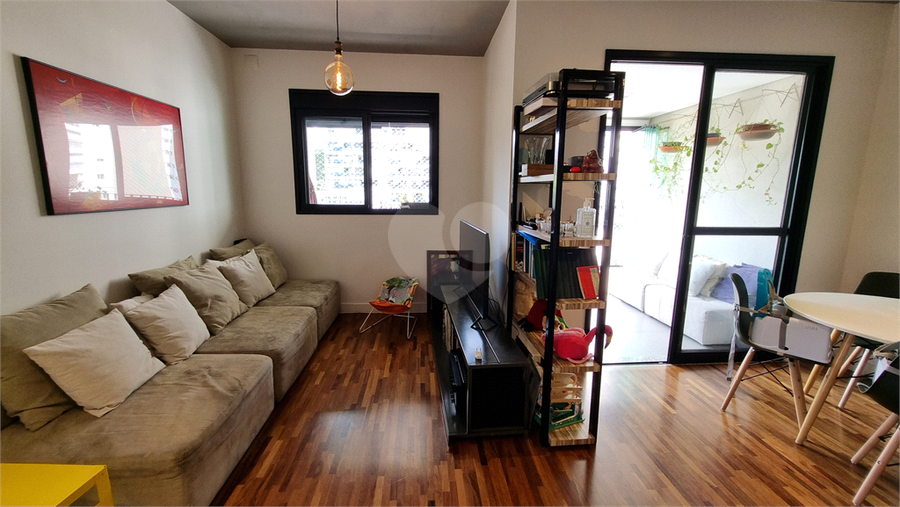 Foto REO1114831