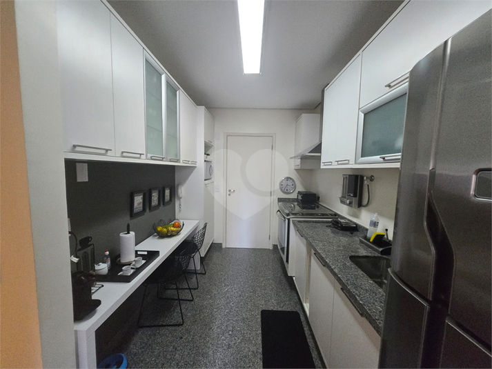 Foto REO1114836