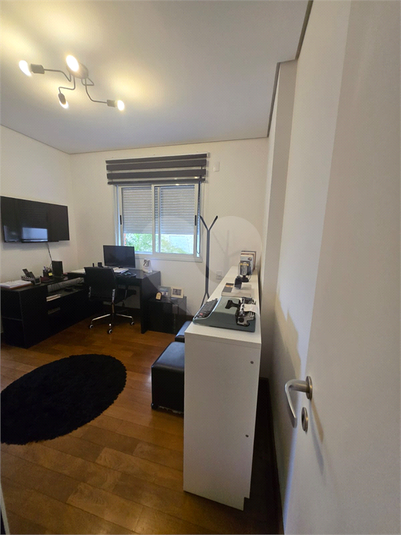 Foto REO1114836