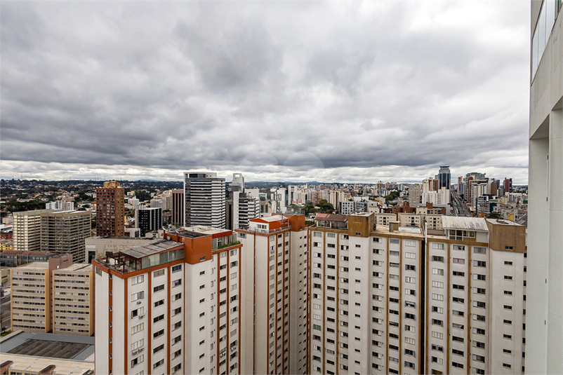 Foto REO1114837