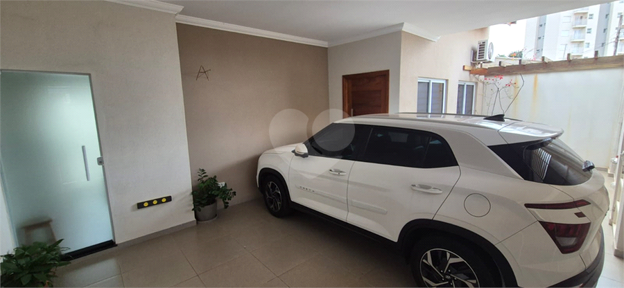 Foto REO1114838
