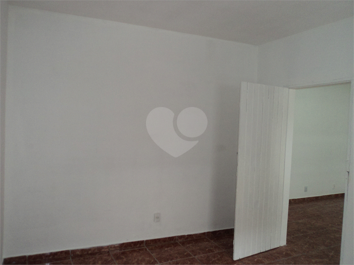 Foto REO1114846