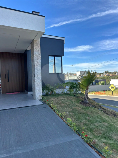 Foto REO1114850