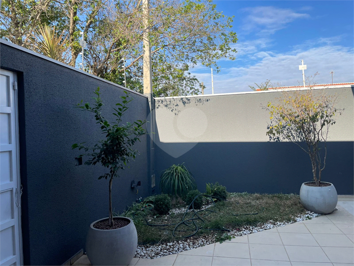 Foto REO1114854