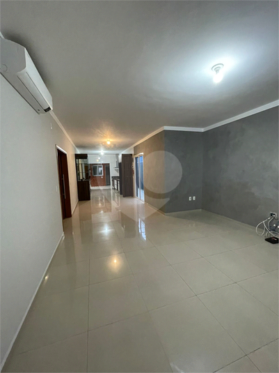 Foto REO1114854