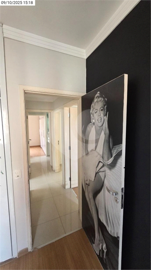 Foto REO1114855