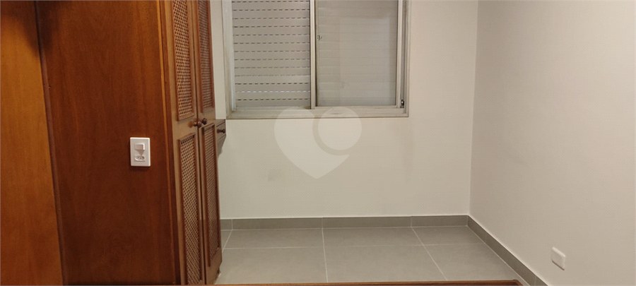 Foto REO1114856