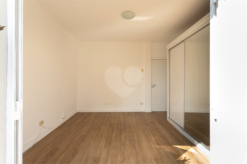 Foto REO1114858