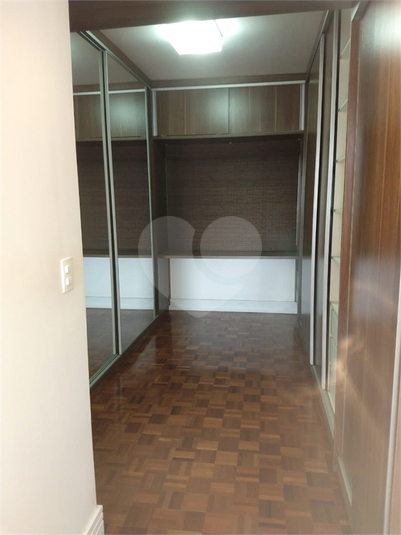 Foto REO1114866