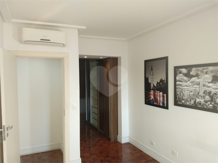 Foto REO1114866