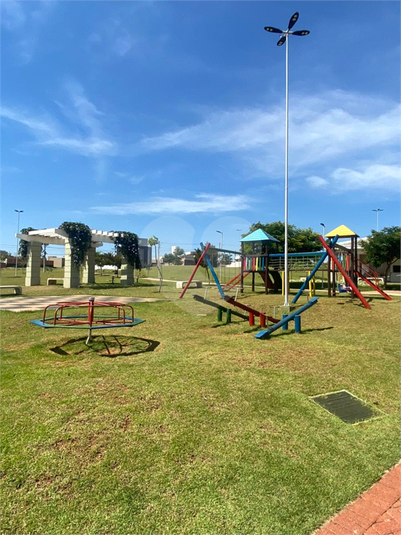 Foto REO1114876
